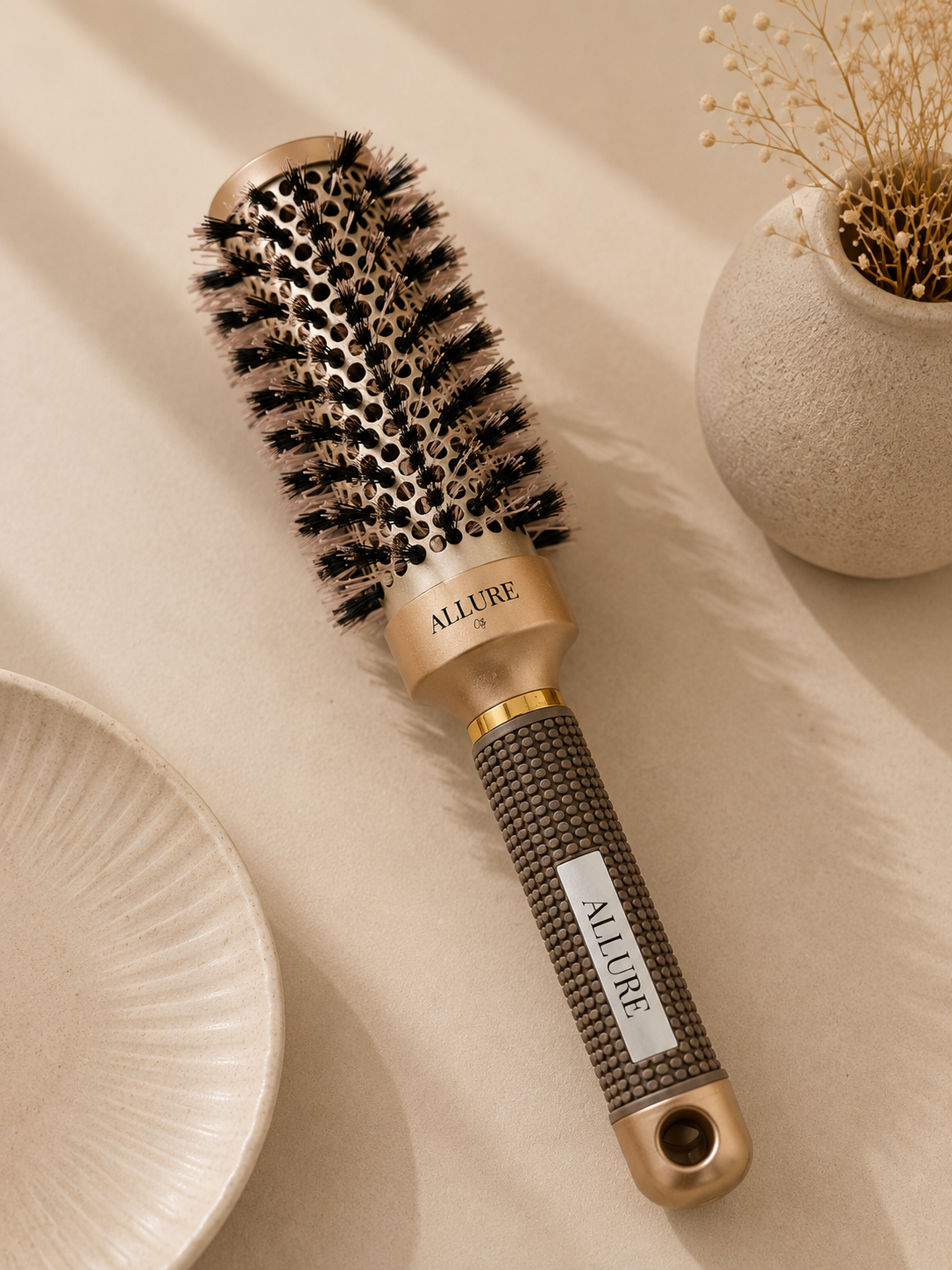 Size 32: Blowdry Brush
